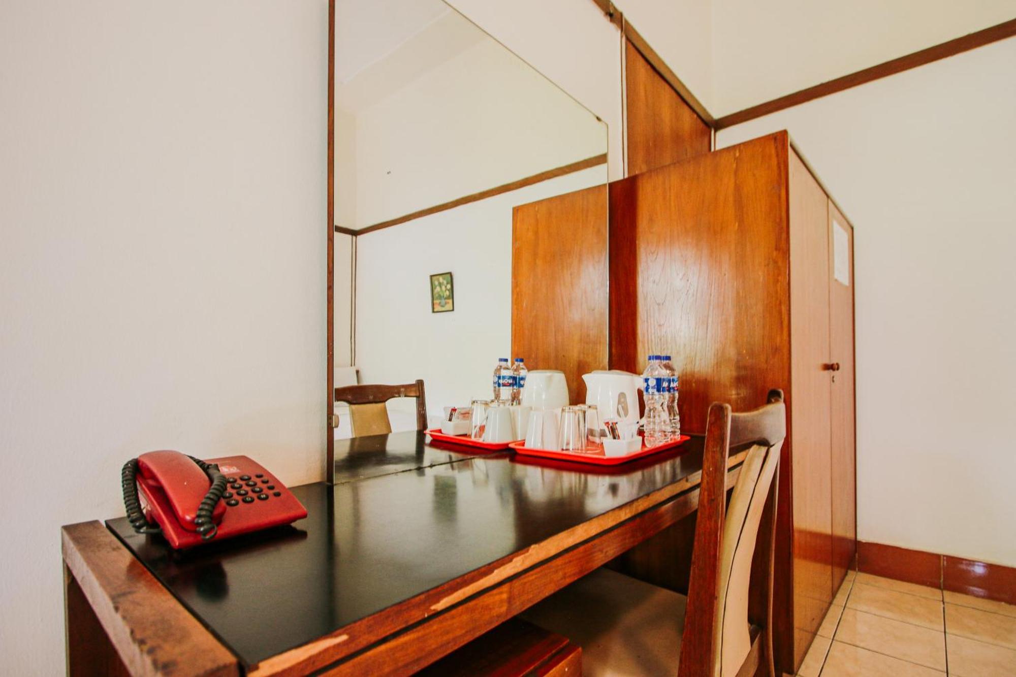Hotel Bumi Asih Gedung Sate Bandung Exterior photo