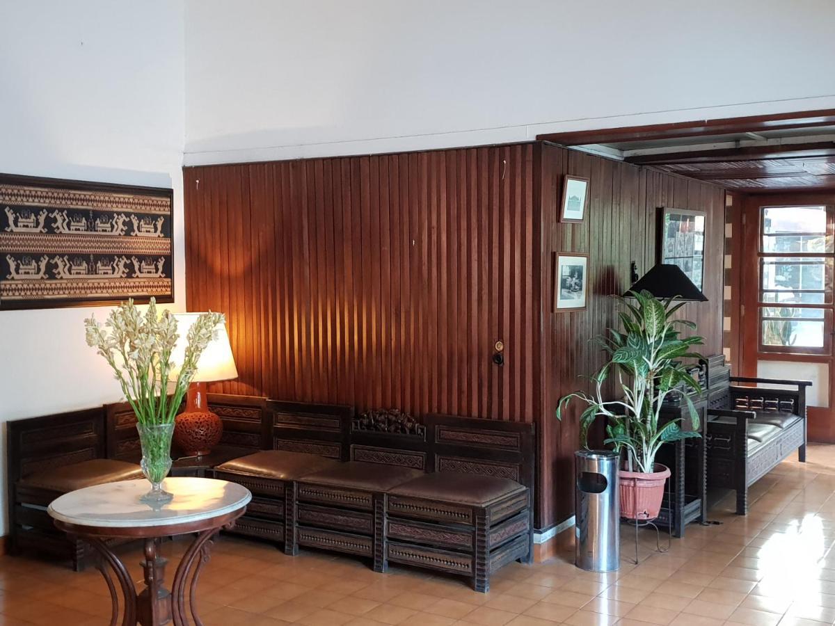Hotel Bumi Asih Gedung Sate Bandung Exterior photo